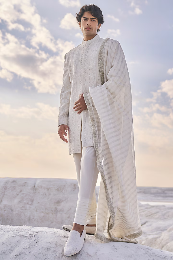 Seema Gujral Men Off-White Embroidered Sherwani Set – Kuro