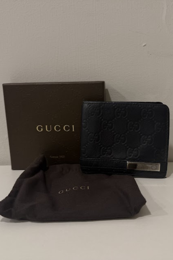 Gucci Guccissima Leather Metal Bar Bifold Wallet