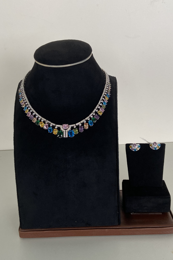 Multi colour necklace set
