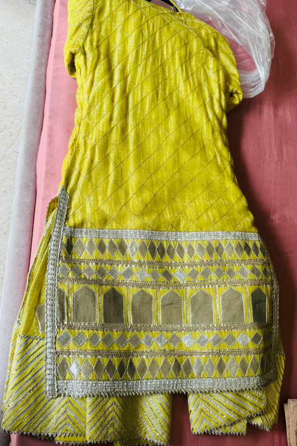 SIMAR DUGAL YELLOW SHARARA Set