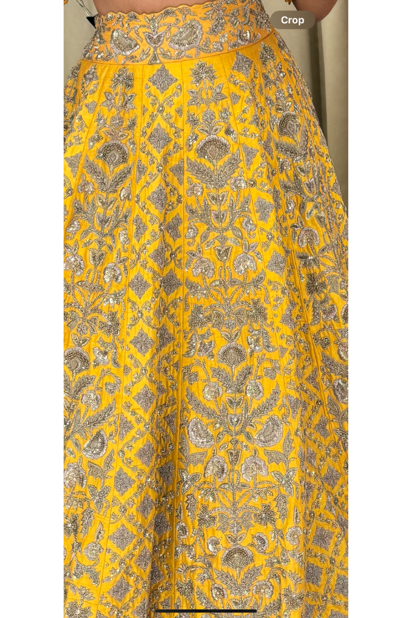 Mrunalini Rao yellow embroidered lehenga