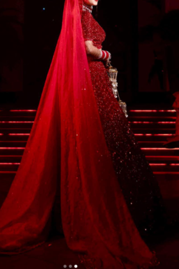 surabhi chopra red embellished lehenga