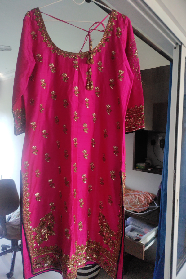 Manish Malhotra pink kurta with blue dupatta