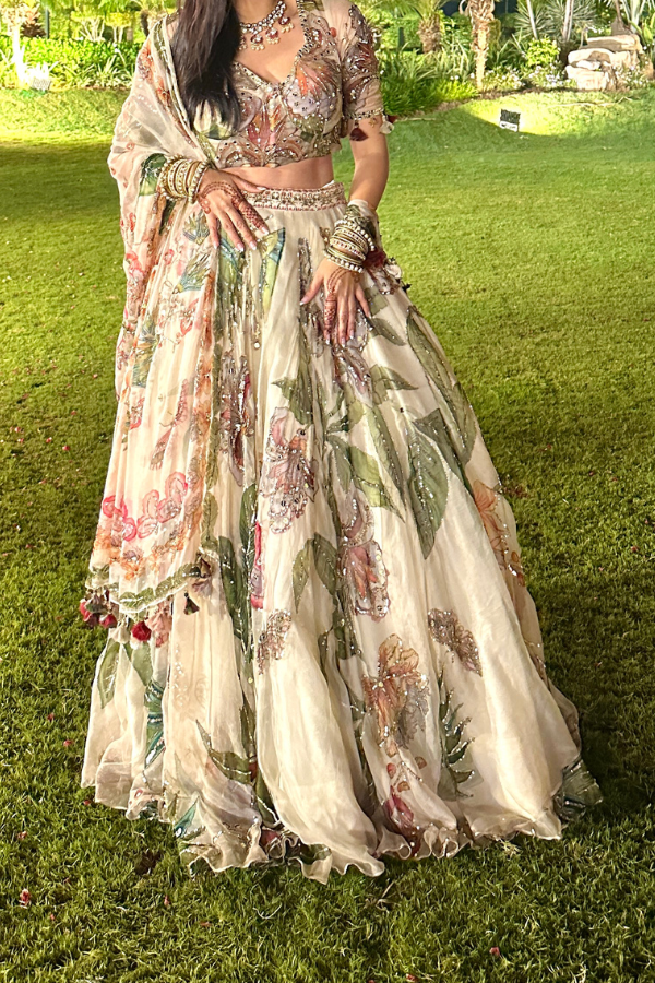 Mahima mahajan ivory organza lehenga