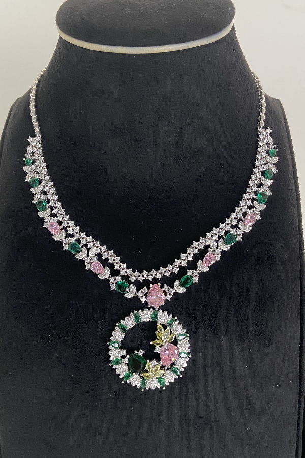 Emerald necklace set