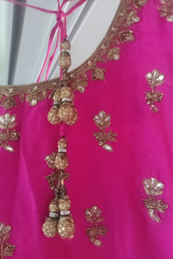 Manish Malhotra pink kurta with blue dupatta