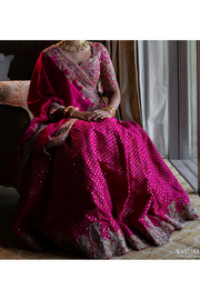 mrunalini rao pink bandhani lehenga