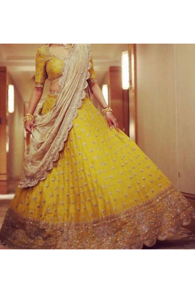 Jayanti Reddy Yellow embroidered lehenga