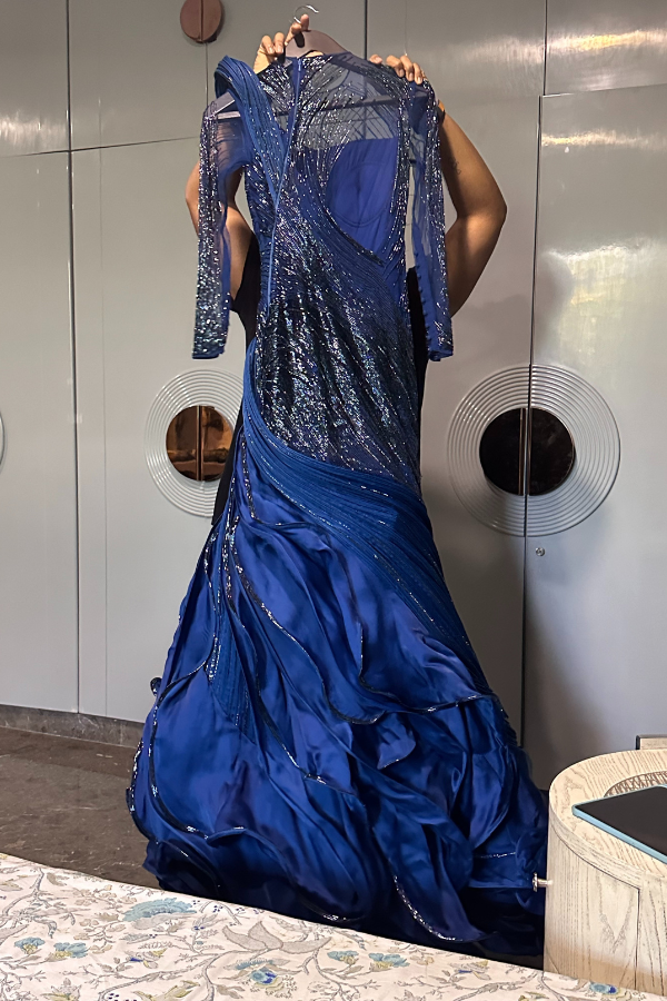gaurav gupta blue dress gessicakayane in the Gaurav Gupta Electric Blue Saree Gown from 'Shunya', Paris Couture Week SS'23 #GauravGupta #GauravGuptaCouture #GessicaKayane