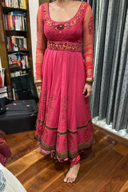 Tarun Tahilani fuchsia anarkali set