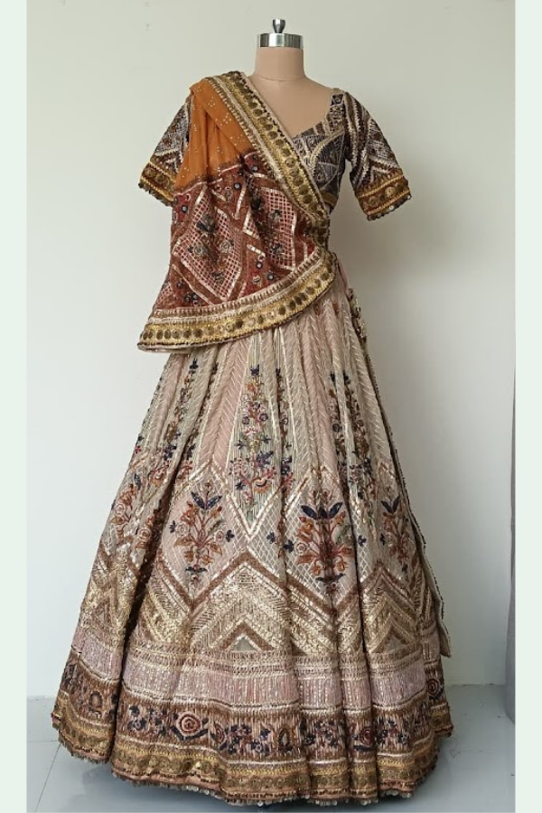 MARWAR COUTURE EMBELLISHED LEHENGA SET