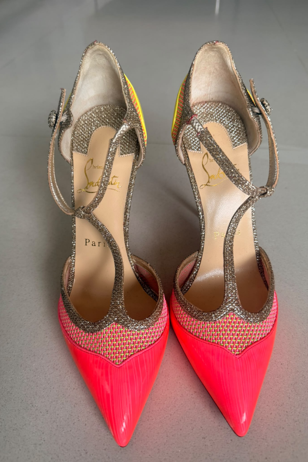 Christian Louboutin Miss Early 100 pumps Size 37