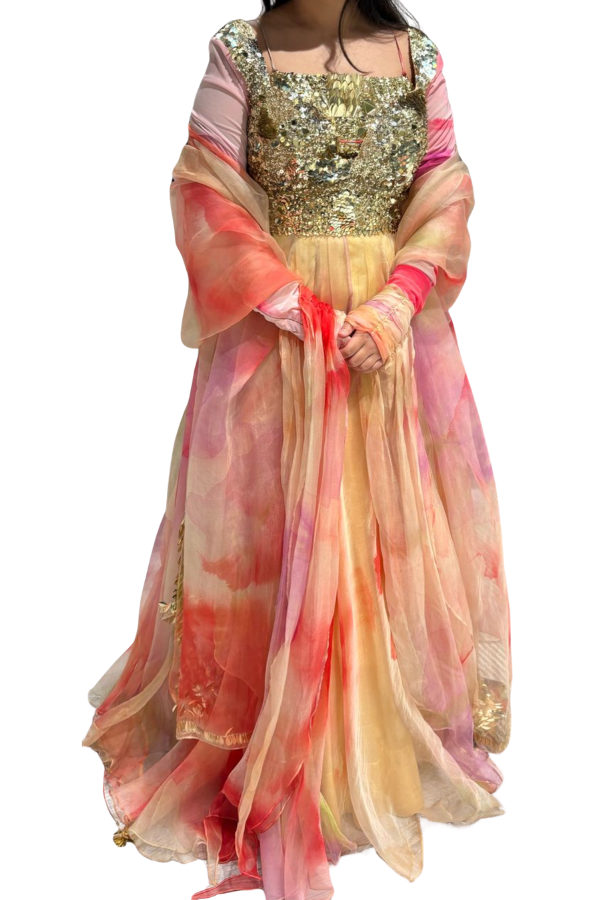 Mahima Mahajan Akina Anarkali Set