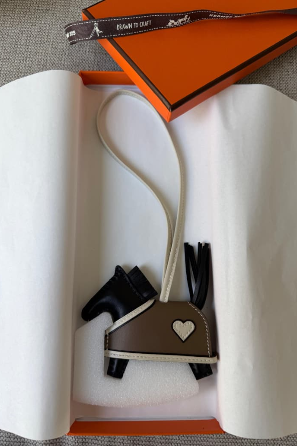 Hermes Rodeo pm rodeo aur coeur horse charm