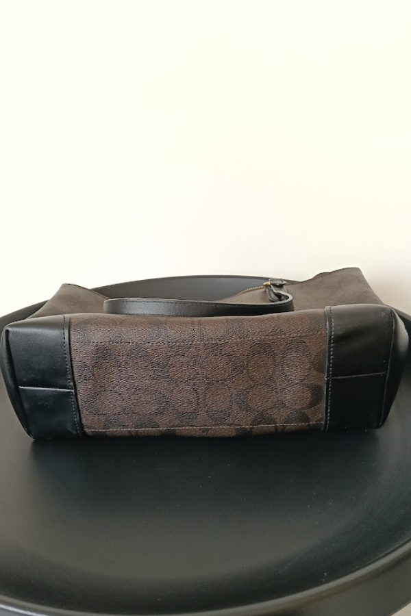 Coach Signature Coated Canvas Shopper Tote