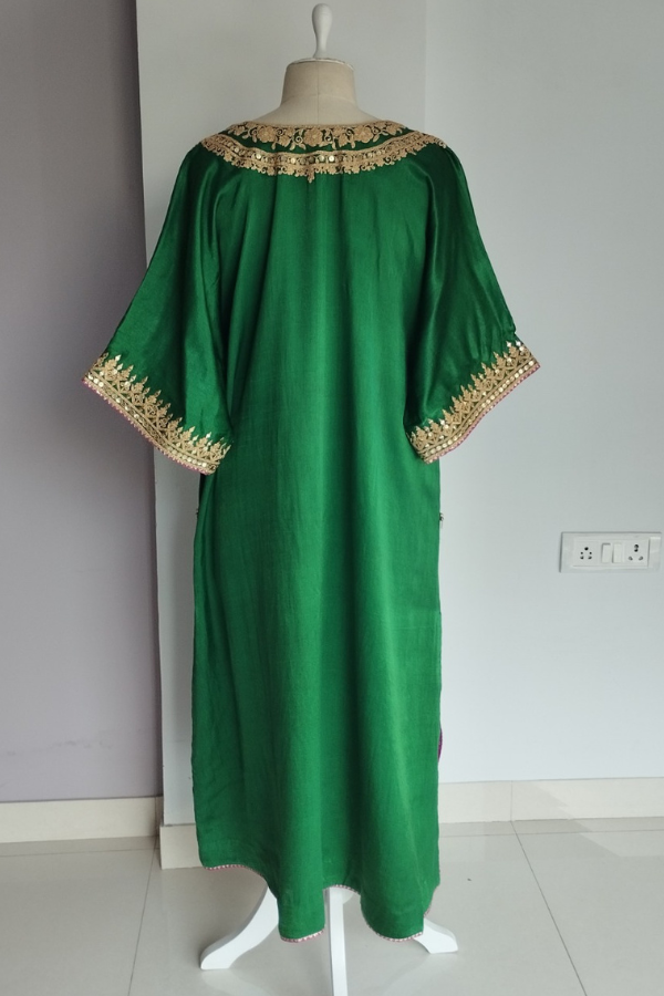 Heena Kochhar Shabri Green Mashroo Kurta Set