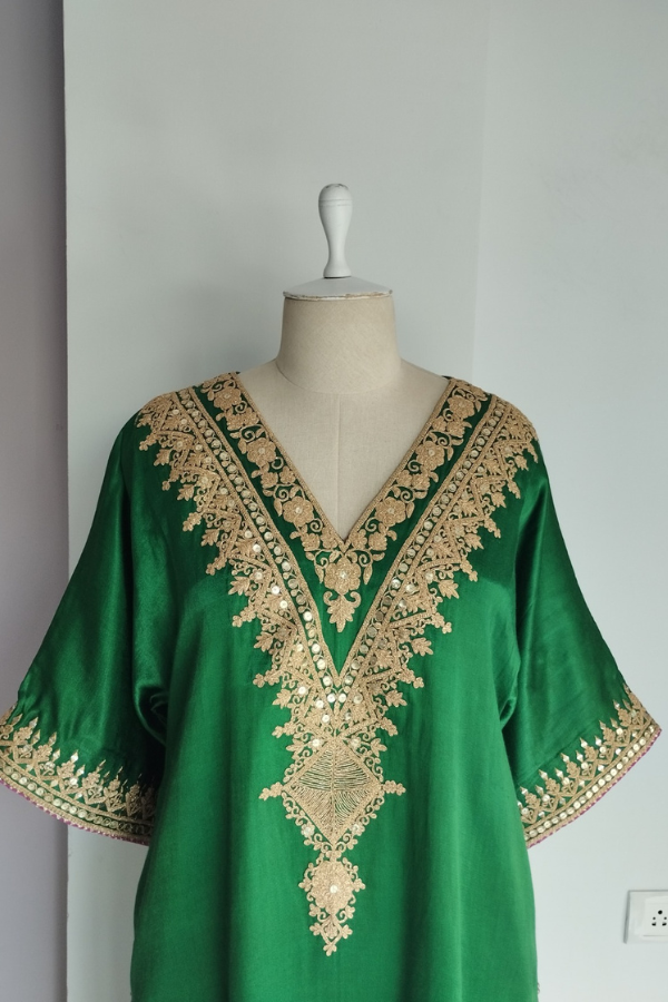 Heena Kochhar Shabri Green Mashroo Kurta Set
