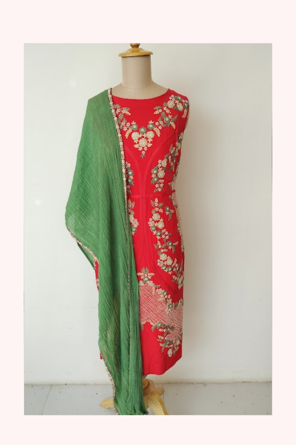 Nupur Kanoi Kurta Set