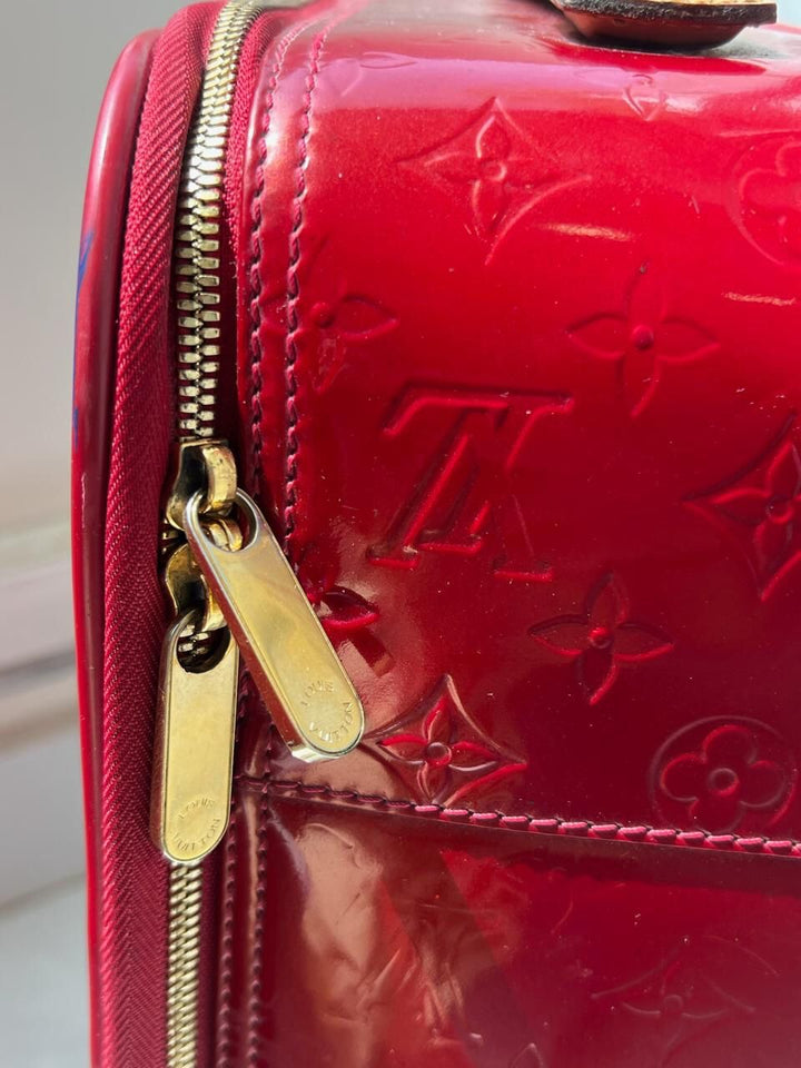 Louis Vuitton Red Monogram Vernis Pegase 45 Luggage