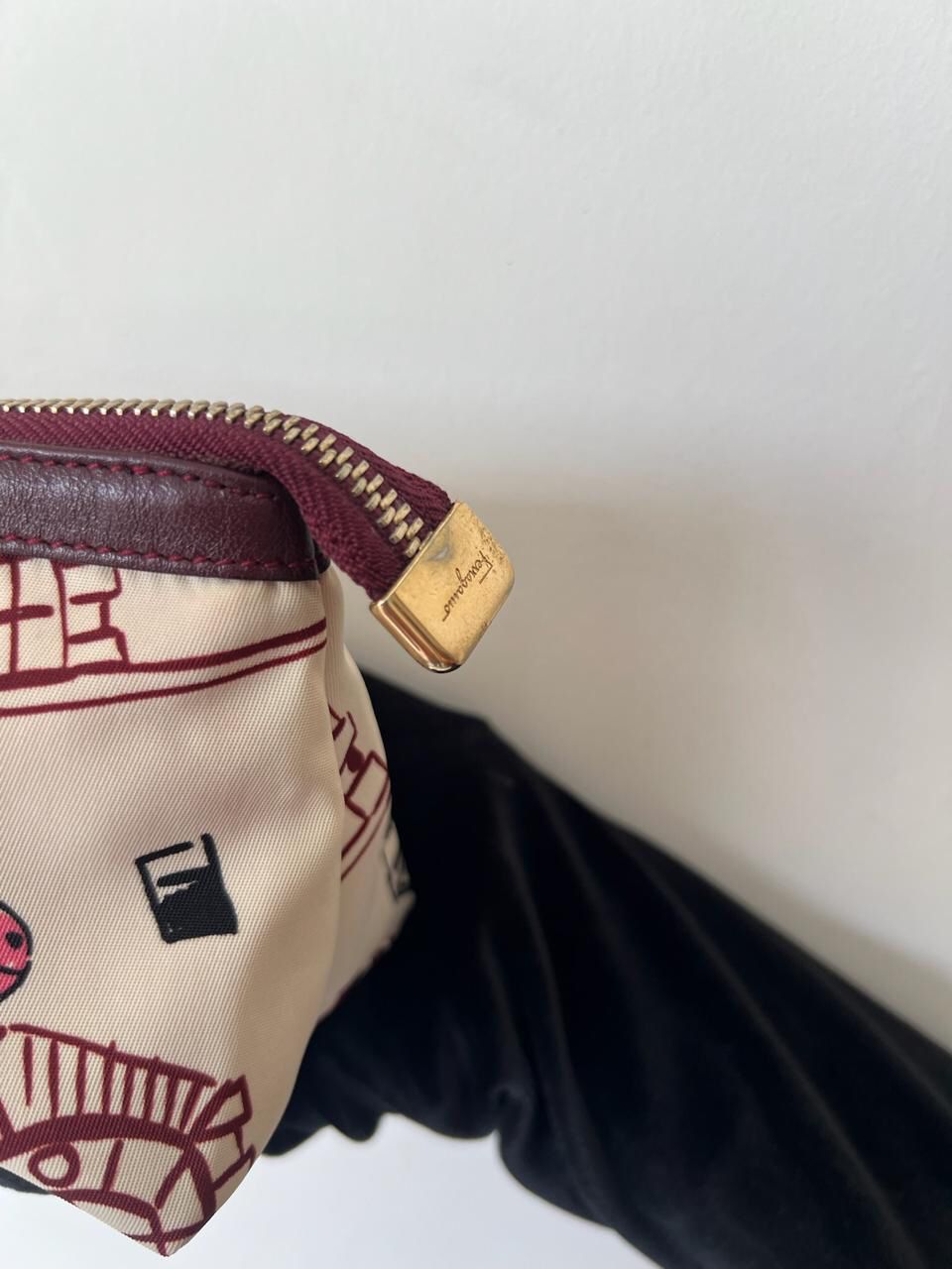 Salvatore Ferragamo Printed Zip Pouch with Vara Bow Detail