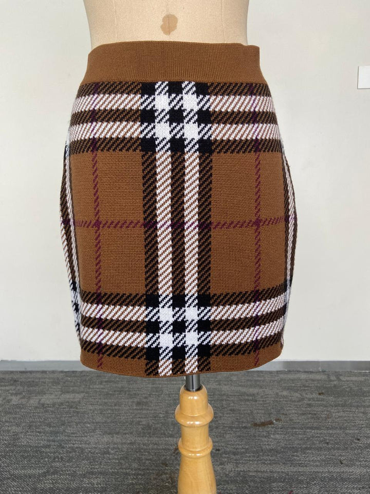 Burberry Birch Black Checkered Wool Mini Skirt Size- M