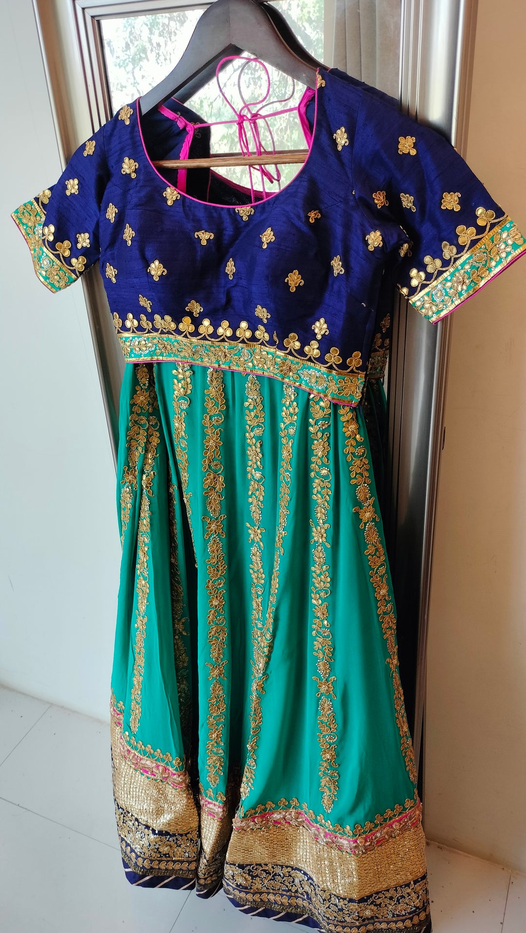 Nidhi Tholia Lehenga Set