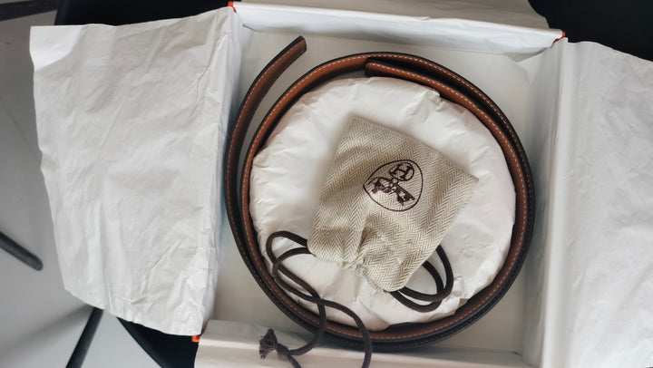 Hermès H Martelee Gold Buckle And Reversible Leather Belt Size 90