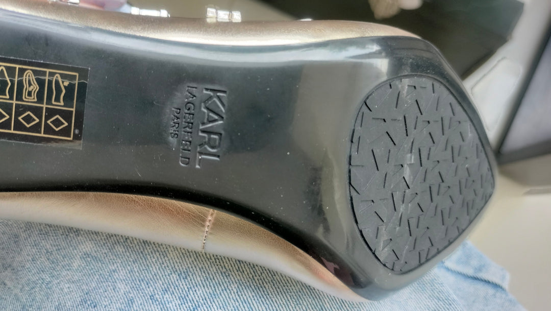 Karl Lagerfeld Paris pointed-toe pumps Size 37