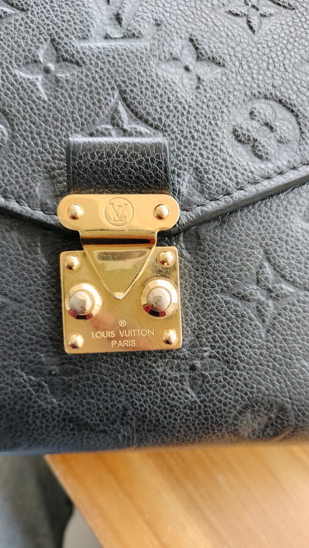 Louis Vuitton Pochette Métis