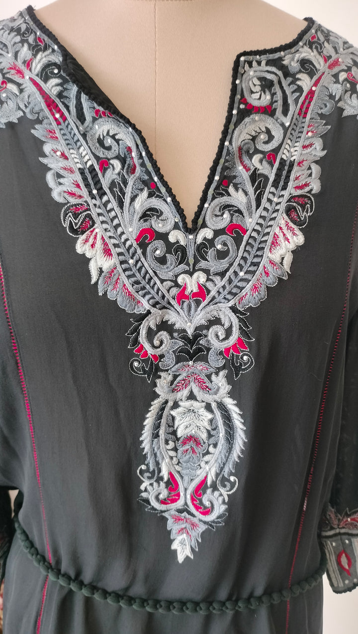 Tarun Tahiliani Embroidered Kurta