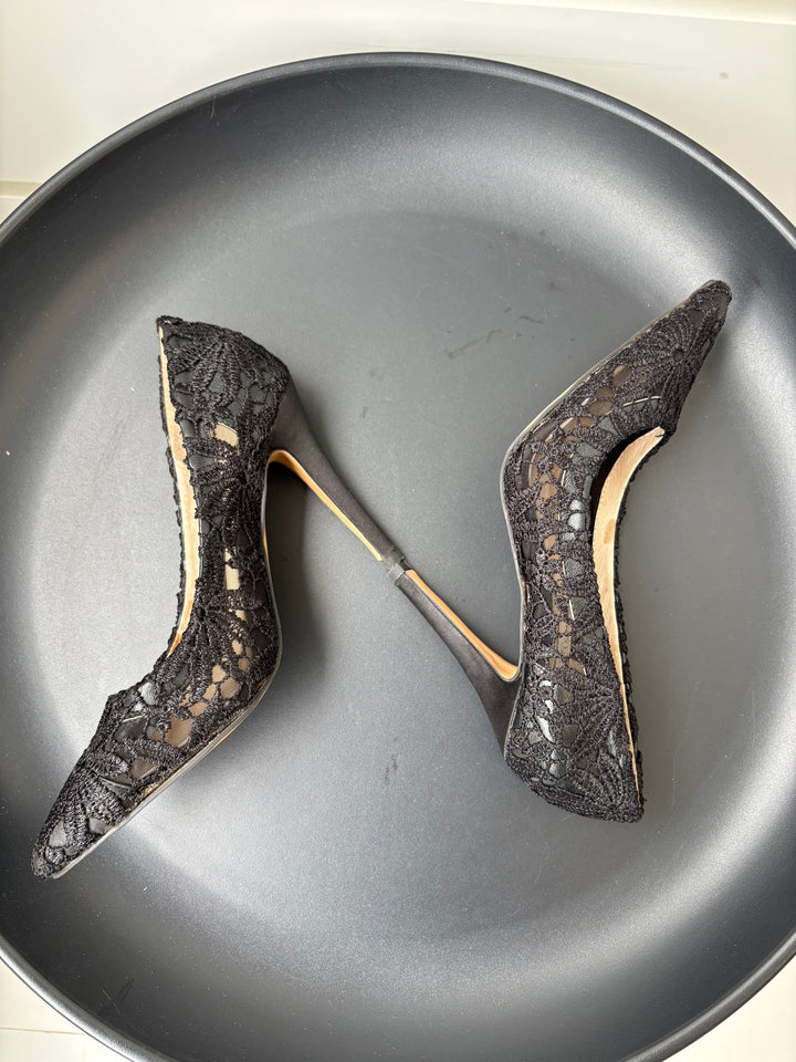 Valentino Garavani Black Lace Pointed-Toe Pumps Size 36