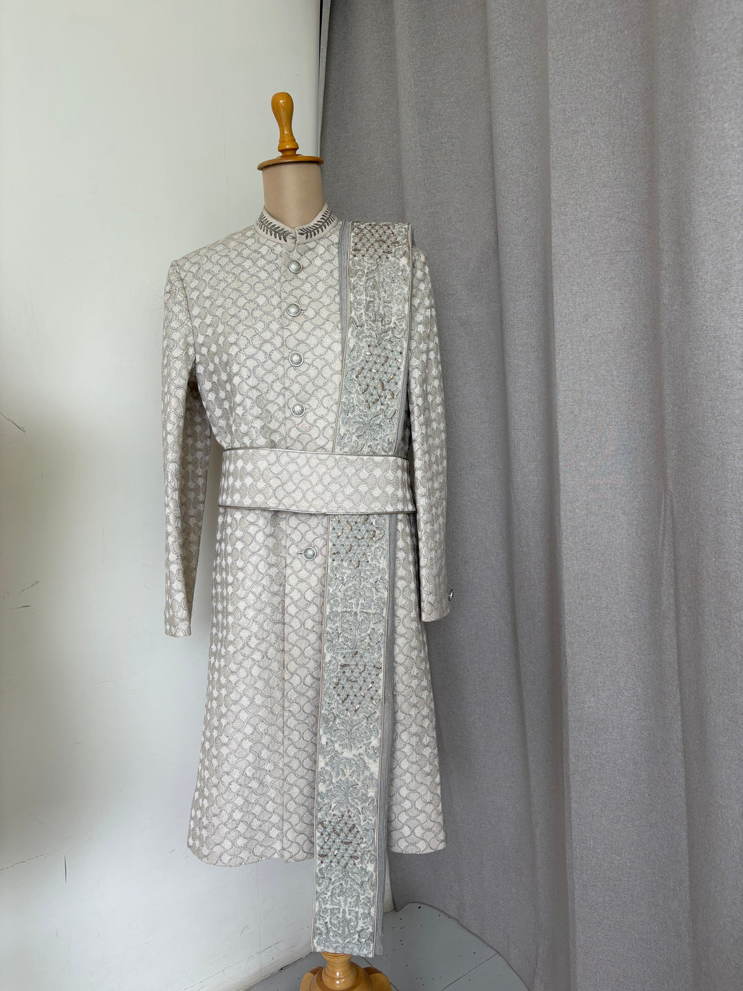 Rohit Gandhi Rahul Khanna Ivory Embroidered Sherwani Set