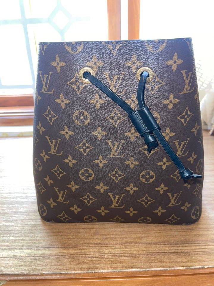 Louis Vuitton NéoNoé MM Bucket Bag