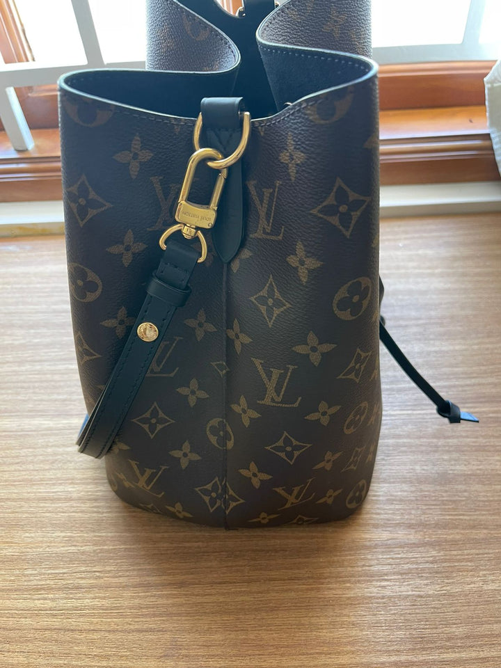 Louis Vuitton NéoNoé MM Bucket Bag