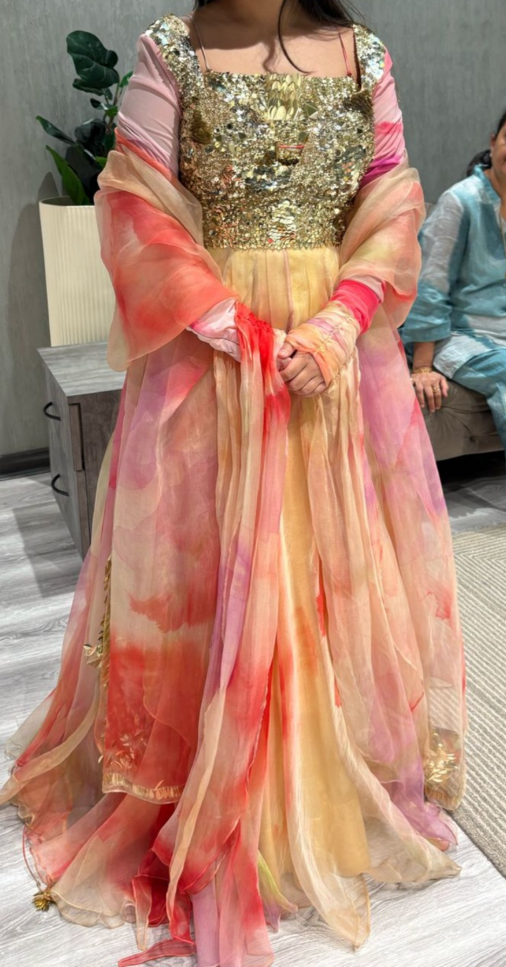 Mahima Mahajan Akina Anarkali Set