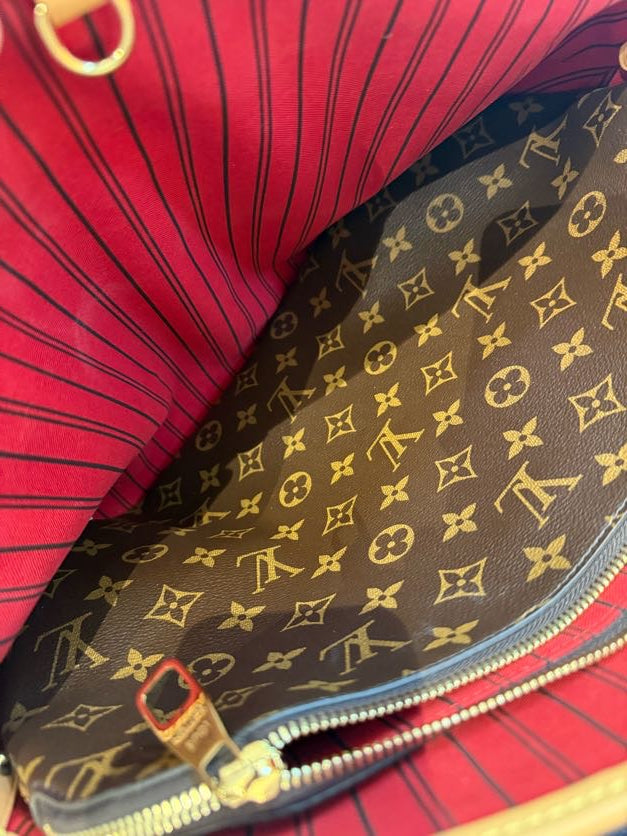 Louis Vuitton Ever More MM bag