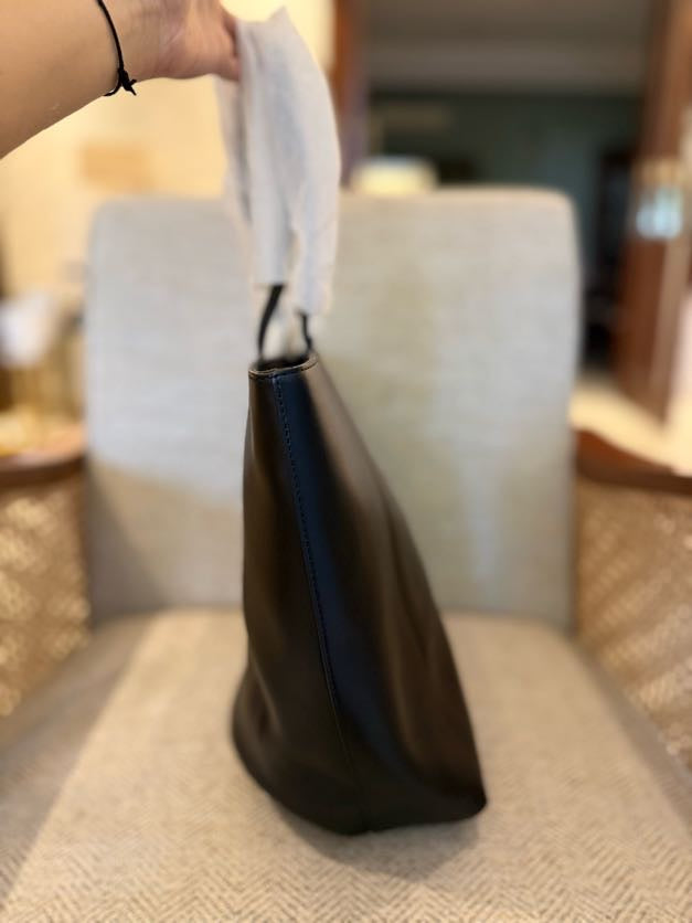 Dolce & Gabbana DG Logo Leather Tote Bag