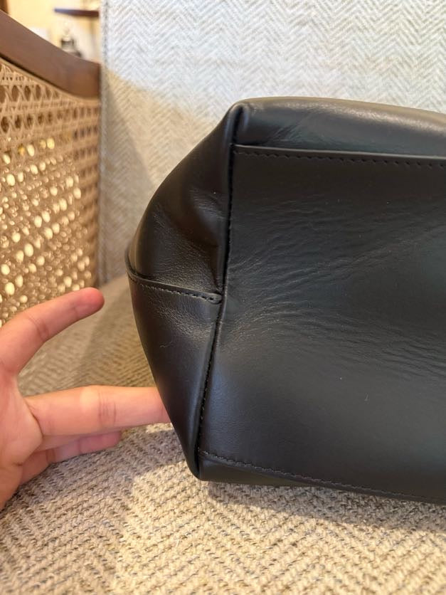 Dolce & Gabbana DG Logo Leather Tote Bag