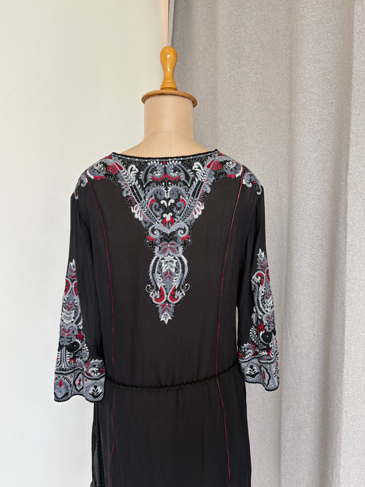Tarun Tahiliani Embroidered Kurta