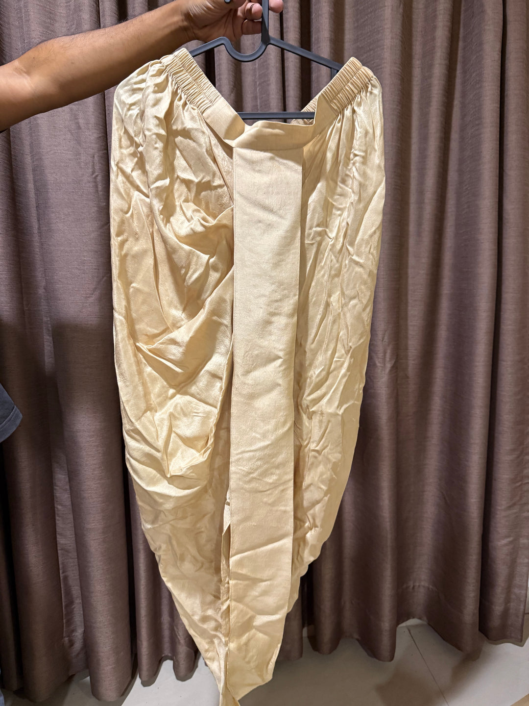 Jayanti Reddy Ivory Embroidered Sherwani Set with Dhoti & Stole