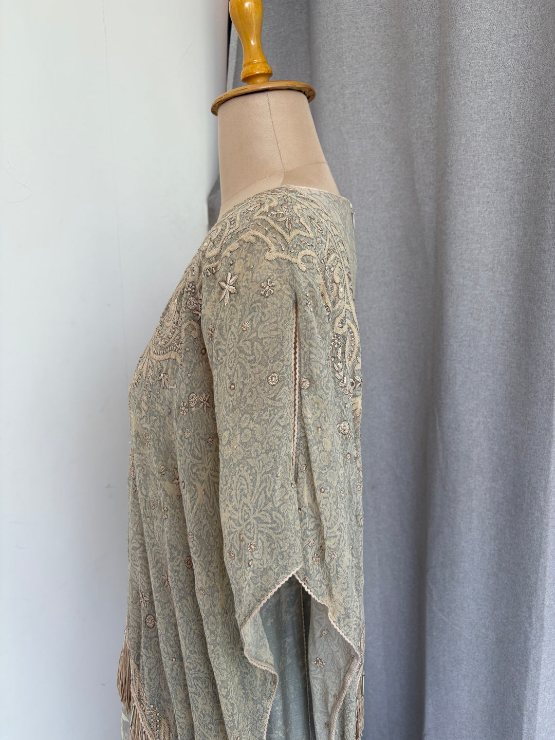 Tarun Tahiliani Embroidered Kurta Set