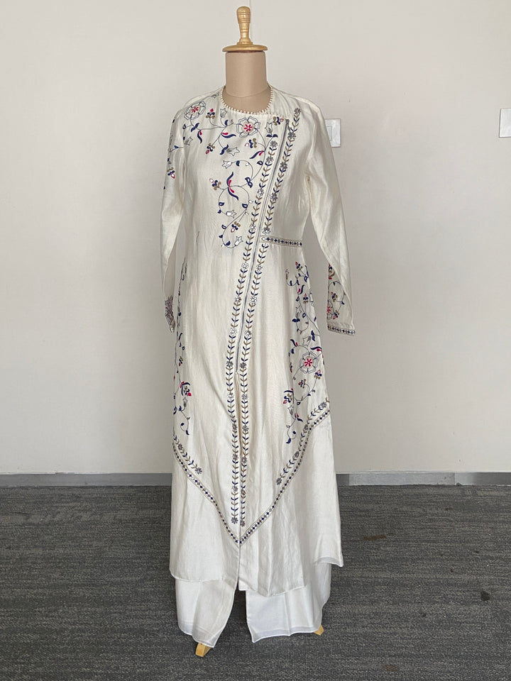 AM:PM Embroidered Kurta Set