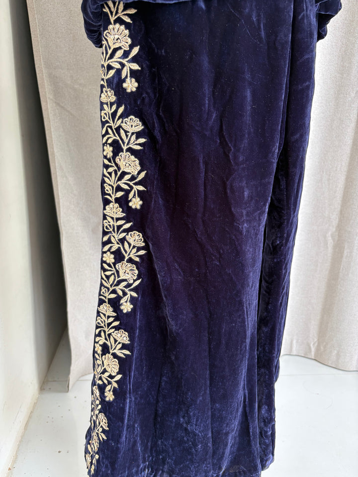 Dohr Navy Velvet Embroidered Co-Ord Set