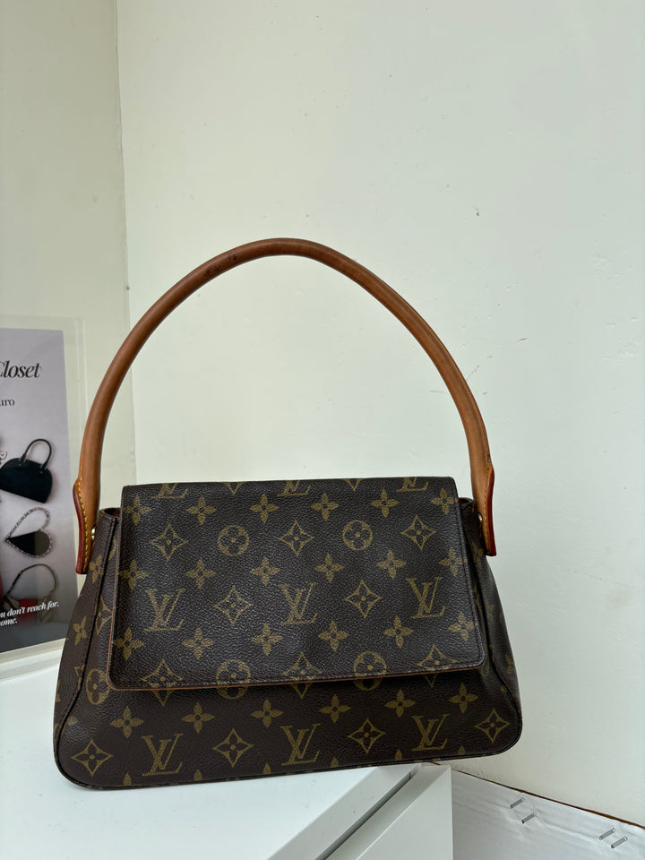 Louis Vuitton Monogram Looping Bag