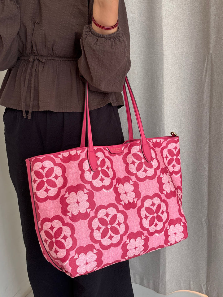 Kate Spade Oversized Spade Flower Monogram Coated Canvas Sutton Large Tote
