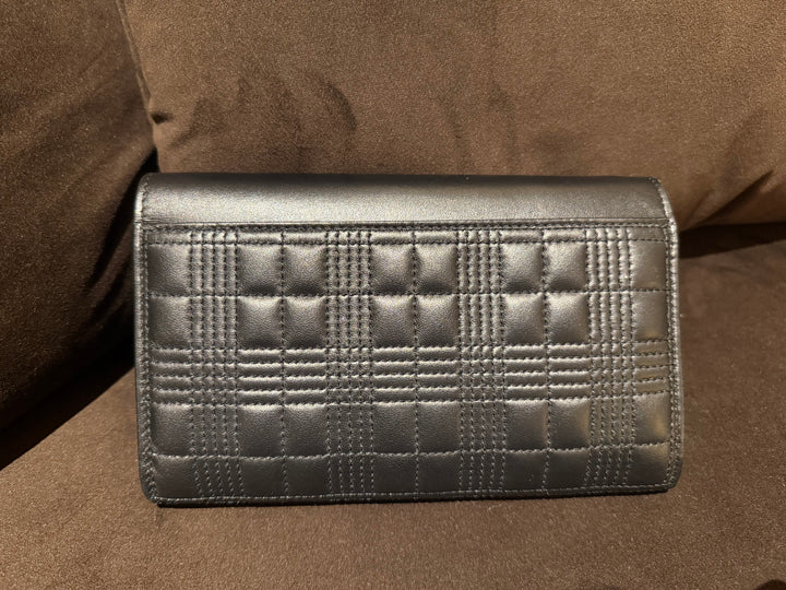 Burberry B  Wallet on Chain