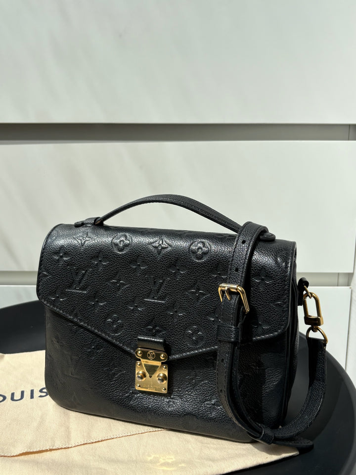 Louis Vuitton Pochette Métis
