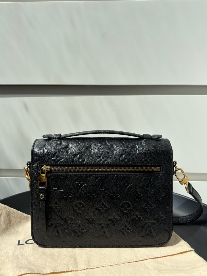 Louis Vuitton Pochette Métis