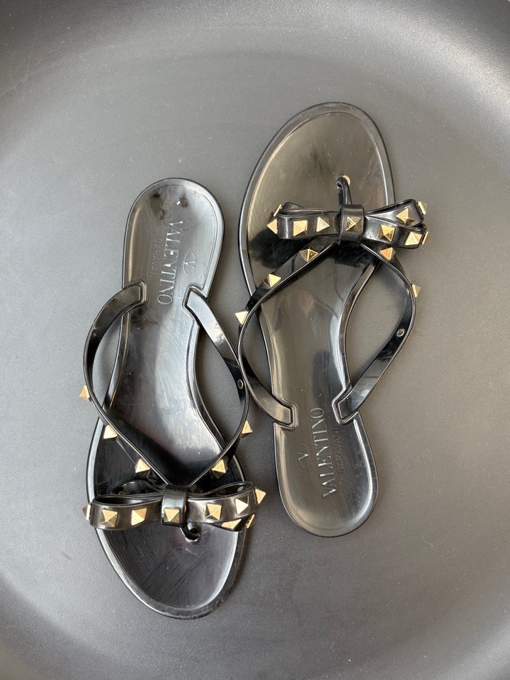 Valentino Garavani Rockstud Rubber Slides Size 38