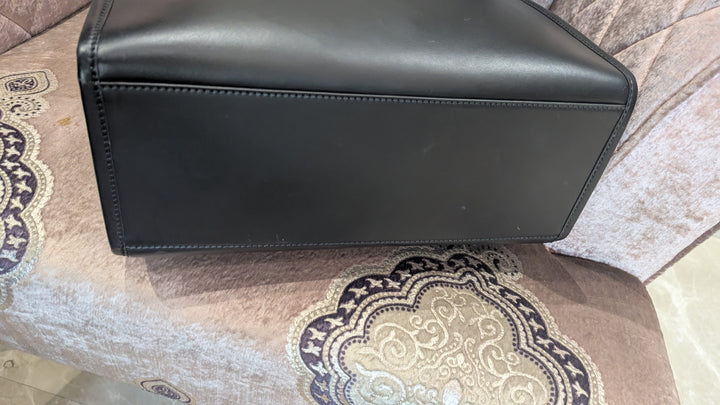 Fendi Sunshine Black leather shopper tote